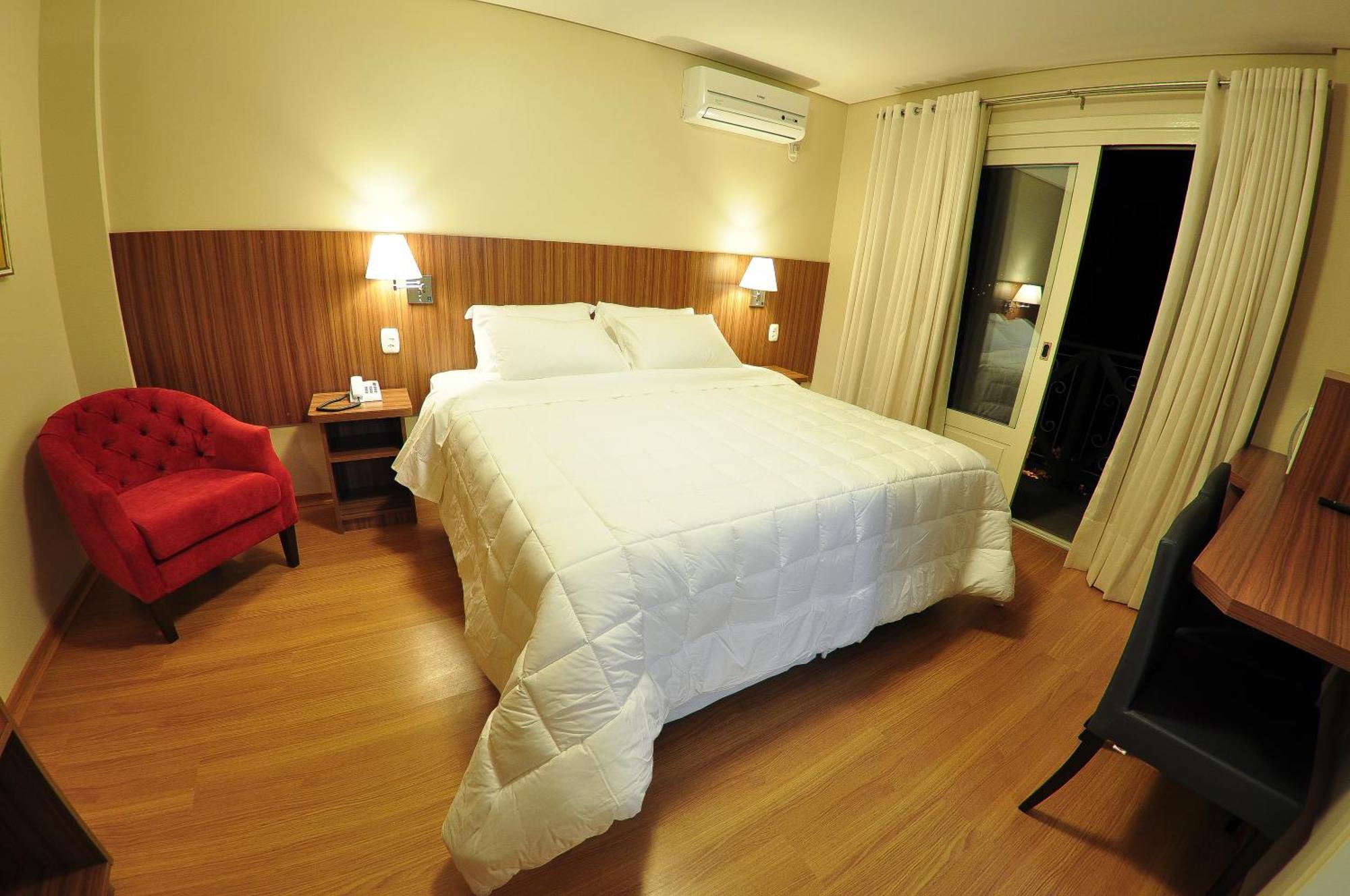 Rothenburg Hotel Нова Петрополис Стая снимка